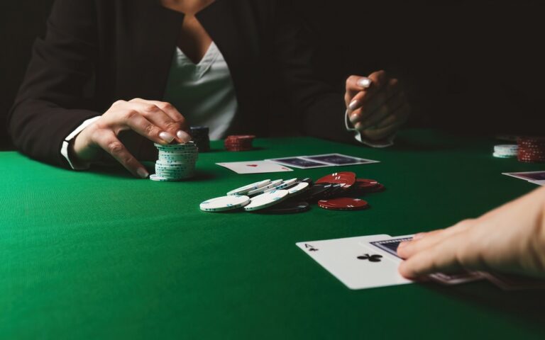 χέρια-στο-πόκερ-η-ιεραρχία-και-πώς-να-κ-256096