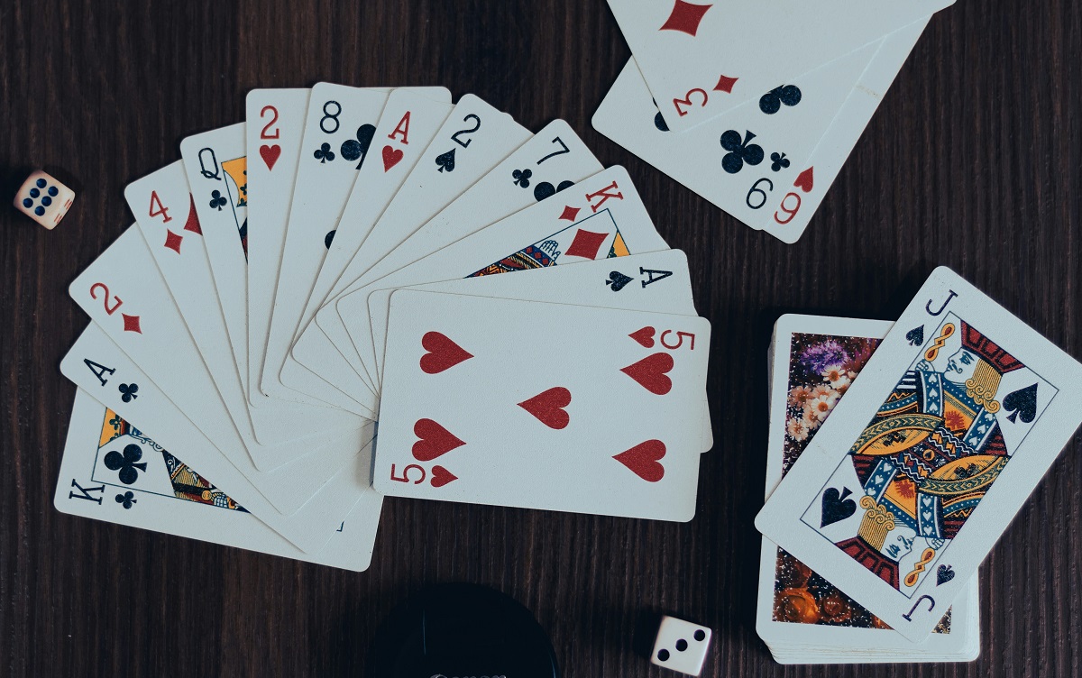 χέρια στο πόκερ