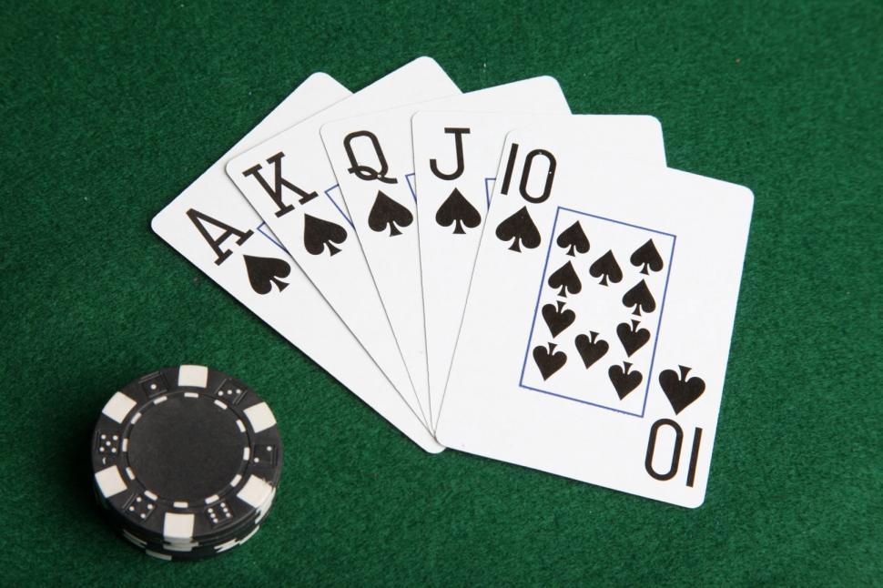 χαρτιά πόκερ μάρκες