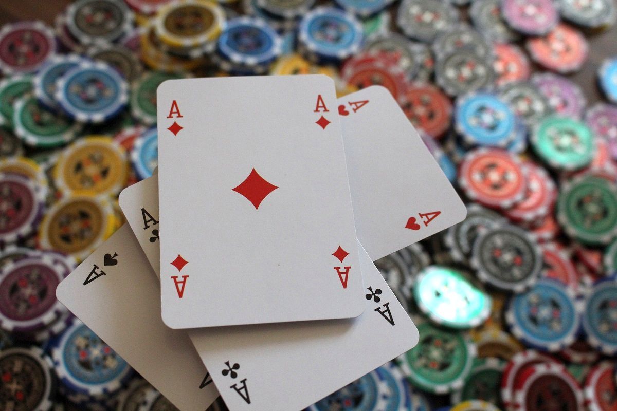 καζίνο χαρτιά