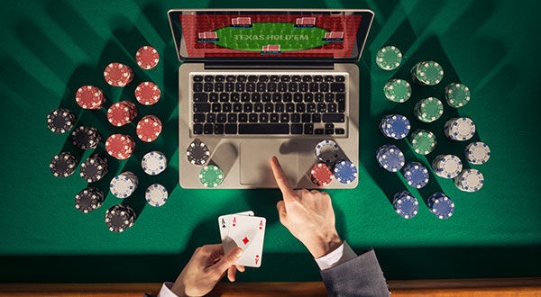 online-poker-vs-live-poker-ποιο-ταιριάζει-στο-δικό-σου-στυλ-261194