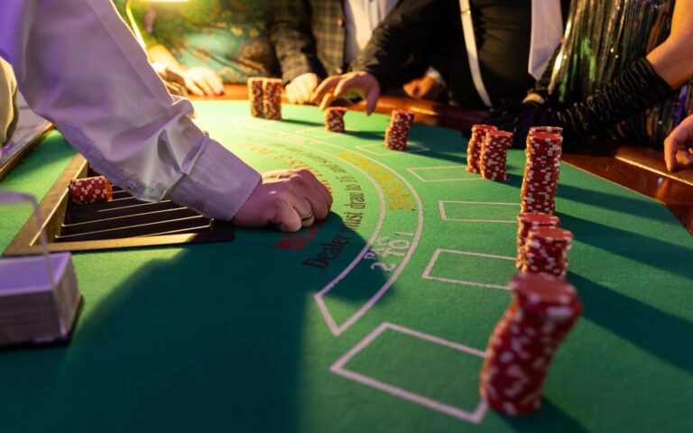 o-ιερέας-που-άφησε-την-εκκλησία-για-το-blackjack-262976