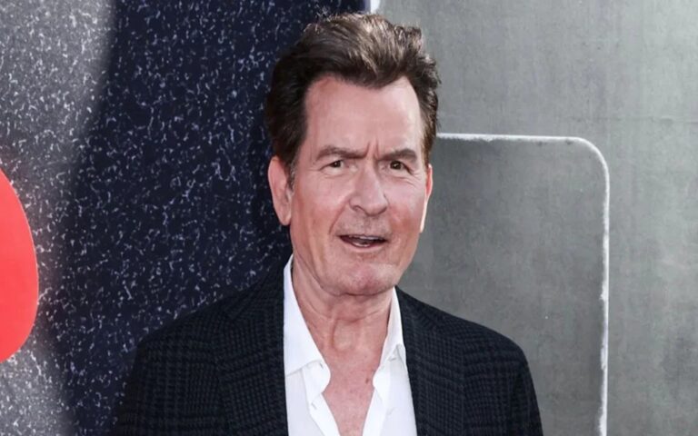 η-μυστική-ζωή-του-τσάρλι-σιν-στο-στοίχη-263559